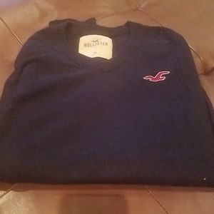 Hollister v-neck